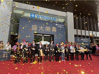 日月潭年遊客數回溫 伊達邵新地標開幕向國際客招手