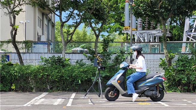 机车考照订于8月2日在金山运动休閒广场办理。（金山区公所提供／张铠乙新北传真）