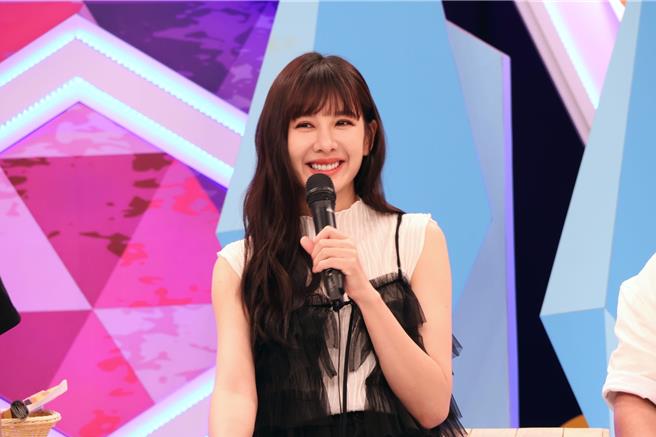 安心亚爆料王少伟有女友。（中天综合台提供）