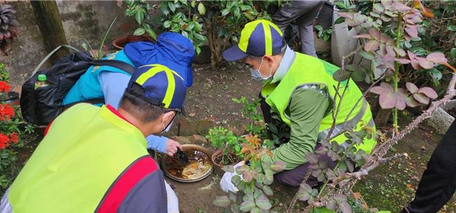 台中北区1名女童登革热NS1抗原快筛阳性，中市卫生局迅速执行社区防治工作。（台中市政府提供／冯惠宜台中传真）  