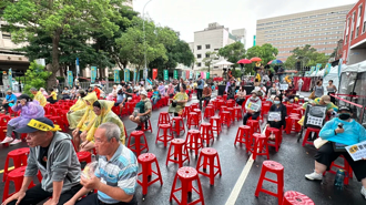 青鳥熄火？記者不忍了：人少成這樣怎麼拍 現場菜色曝光