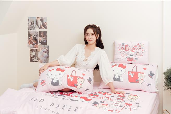 「7-11全店Ted Baker X Hello Kitty英式轻奢精品」活动，周边包括「天丝凉被、凉枕、床包」。（7-11提供／朱世凯台北传真）