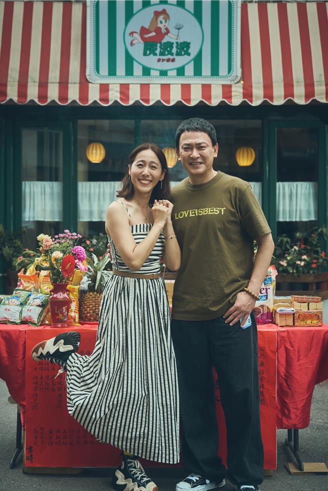 張詩盈（左）與王世賢演夫妻。（華視、公視台語台提供）