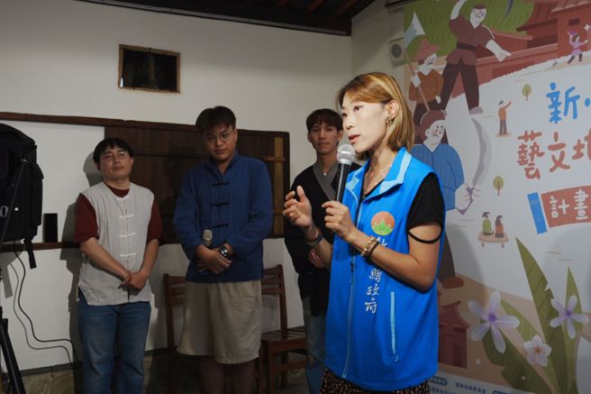 新竹县政府教育局青年事务科陈科长致词。(照片/玄奘大学提供)