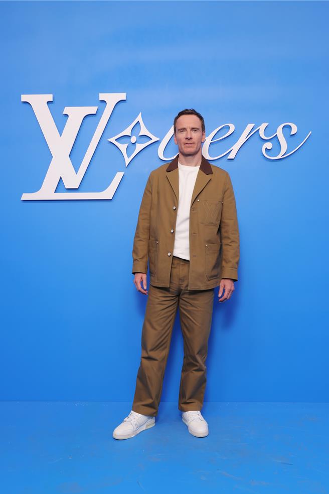 男星麥可法斯賓達許久未見，此次現身LV大秀也是驚喜之一。（LV提供／黃唯淯台北傳真）
