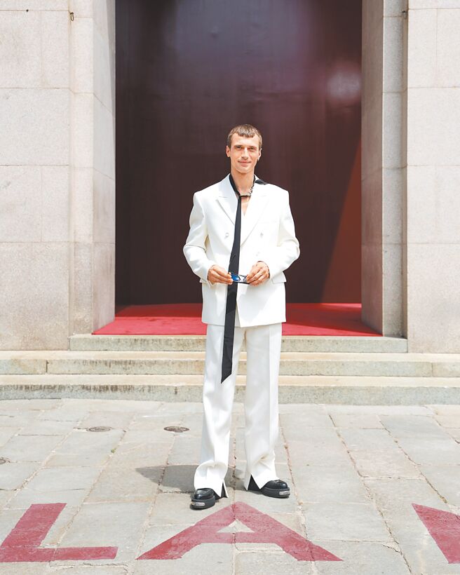 剛出演品牌形象廣告的Clement Chabernaud也受邀出席GUCCI 2025春夏系列大秀。（GUCCI提供）