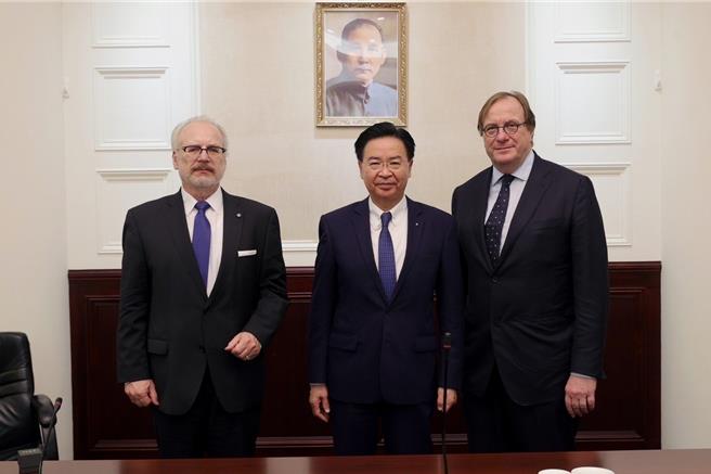 总统府将设防卫韧性委员会  吴钊燮：吓阻破坏和平稳定的野心。（总统府提供）  