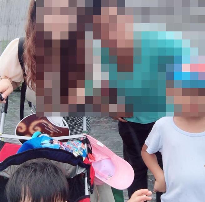 陈男行凶前在脸书晒全家和乐照。（取自陈男脸书）