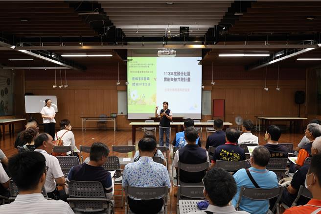 头份市长罗雪珠20日启动2024年度社区农创乐龄共融计画。（谢明俊摄）