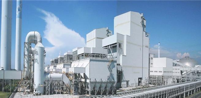 麦寮燃煤电厂据传将延后除役。（云林县府提供）