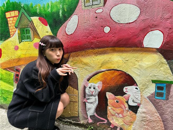 阴暗潮湿的后巷转变成动物乐园。（水利局提供）