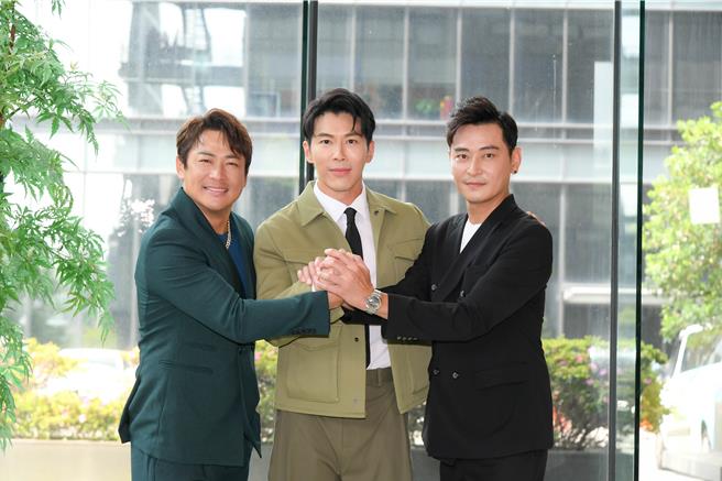 江宏恩（左起）、黄少祺、陈冠霖合体飙戏。（三立提供）