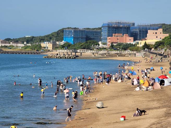 今年夏至时刻在明(21)早上4点51分。(游定刚拍摄)