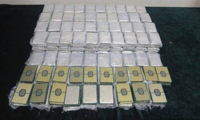 香港警方在深圳湾管制站查获的高阶晶片企业夹带进入中国大陆。（图／芯智讯）