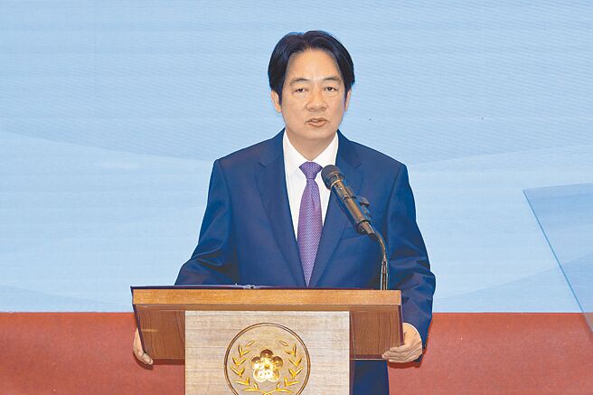 赖清德总统19日重申，中华民国和中华人民共和国互不隶属是社会的共识，总统职责就是守护国家主权、维护民主自由的宪政体制，造福国人，「没有一个总统是例外的」。（杜宜谙摄）