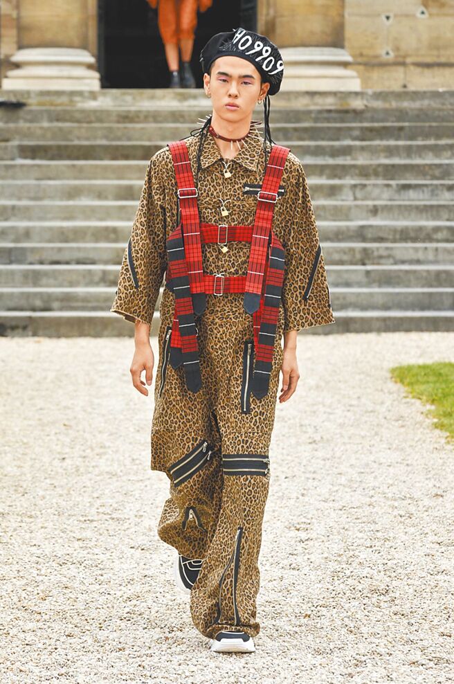 Kidill以不少戰爭元素妝點服裝細節。（摘自FHCM）