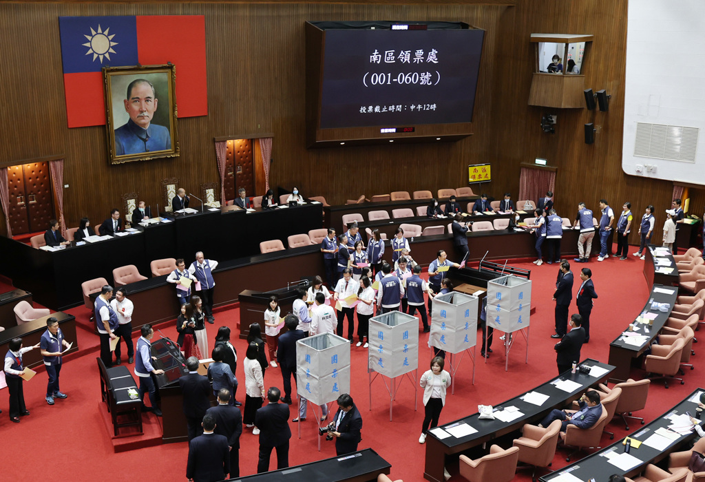 立法院21日院會處理國會改革案行政院所提覆議案。（姚志平攝）