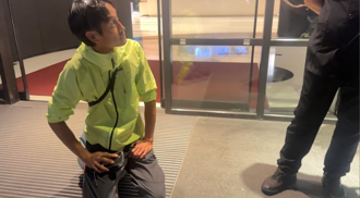 唐治平逗狗脫口問「要不要死」！便當店員被抓衣領 嚇壞急報警