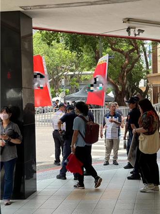 許智傑稱藍鷹拿納粹旗  國民黨痛斥：不查證實在低俗