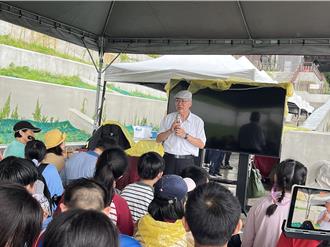 碧潭堰成生態教育據點 水漾學堂教你看懂毛蟹返鄉洄游