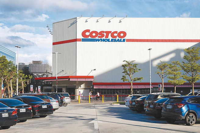 好市多员工每做满1040个小时就会自动调薪，业者透露，非主管职最高时薪达369元，月薪将近6.5万。（本报资料照片）