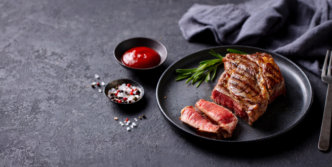 不吸烟、加强运动和多样化饮食是长寿的重要关键。（示意图：shutterstock／达志）