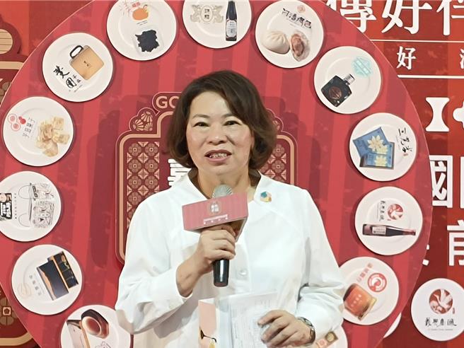 嘉义市长黄敏惠鼓励参展的15家业者利用国际媒合会拓展商机。（廖素慧摄）