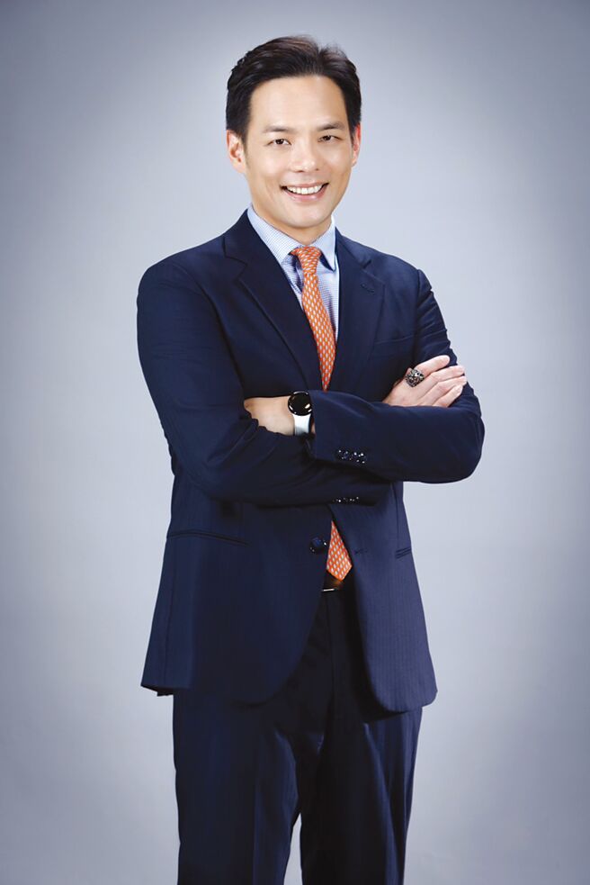 台湾大哥大总经理林之晨今年从2,595名全球专业经理人中脱颖而出，连续两年获得全亚洲电信产业「最佳执行长」第一名。图／台湾大哥大提供