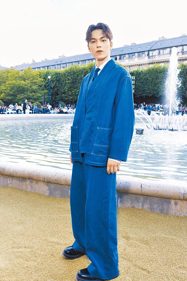 Vernon出席Kenzo活动怎么拍怎么帅。（美联社）