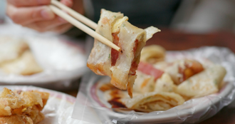 早餐店公告「內用限時、有低消」 網一面倒挺：合理