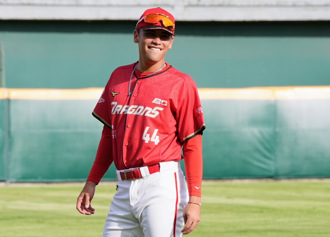 中职》卫冕军展望下半季 龙队3人异动盼找出更多可用之兵