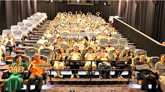 失智症紀錄片　《阿姨，上學囉！》高雄溫馨特映