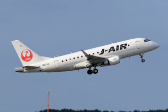 日航飞大阪「空中冒火」急返青森降落 初步检查诡异了