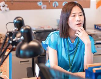 百白乔装房客观摩顶尖房仲带看 戏还没拍完差点买房