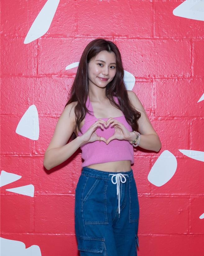 各务礼美奈成为啦啦队「小龙女」的1号徵选者。（莉奈享务所提供）