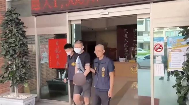 蘇姓男子三度遭警方查獲仍繼續行騙。(翻攝照片／林郁平台北傳真）