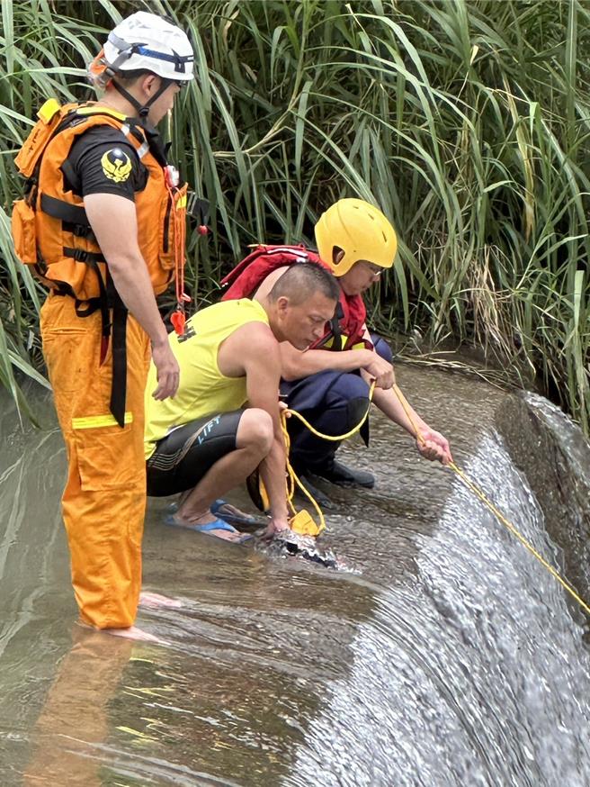 李姓高中生溪边戏水在拦沙坝失踪，发显已无生命迹象。（民眾提供）