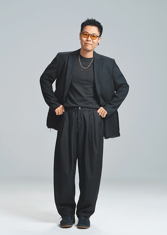 許鈞獲第35屆金曲獎最佳華語男歌手等7項入圍肯定。（基本節奏提供）