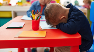 老爸姓「冀」取1名 孩子上幼兒園痛哭：我要改名