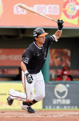 中職》守備沒做好 陳重廷又上起玉木朋孝「日文課」