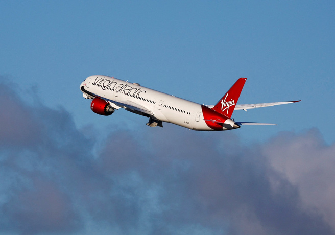 一架維珍航空（Virgin Atlantic）波音787-9夢幻客機5月底在1萬2192公尺高空期間，駕駛艙的擋風玻璃突然「多處破裂」。圖為維珍航空資料照。（資料照／路透社）