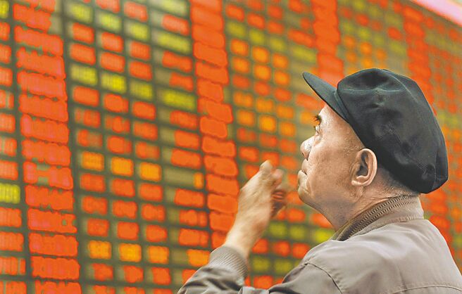 开年以来，A股三大交易所受理及审议企业首次公开募股（IPO）喊停的禁令，已恢復开放。图／新华社