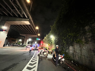 男莫名從抽水站建物摔落 墜三重台北橋下引道爆頭亡