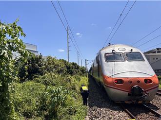 疑闖永康平交道被自強號撞飛 草叢尋獲婦人爆頭慘死