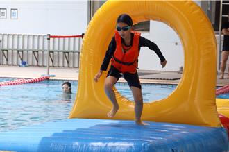 高雄玩水消暑好去處 苓雅運動中心打造歡樂水樂園