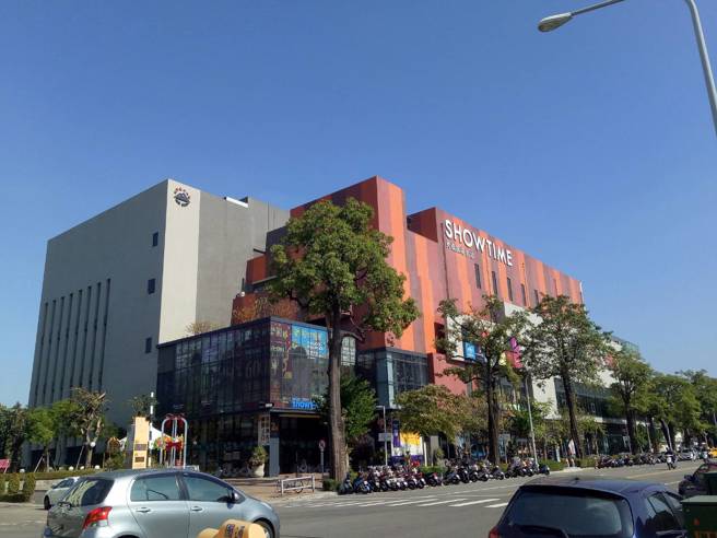 信义房屋表示，台中东区近年发展快速，政府积极在此市容再造，加上捷运话题及邻近国道74号线，吸引多家大型商场、国际酒店进驻。(图/信义房屋 提供)