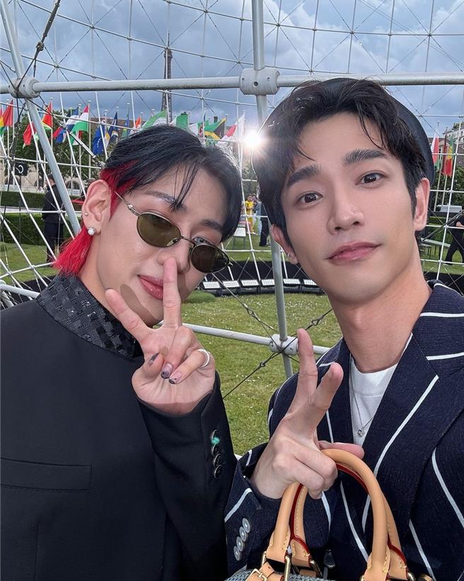 劉以豪與Got7成員BamBam。（劉以豪工作提供）