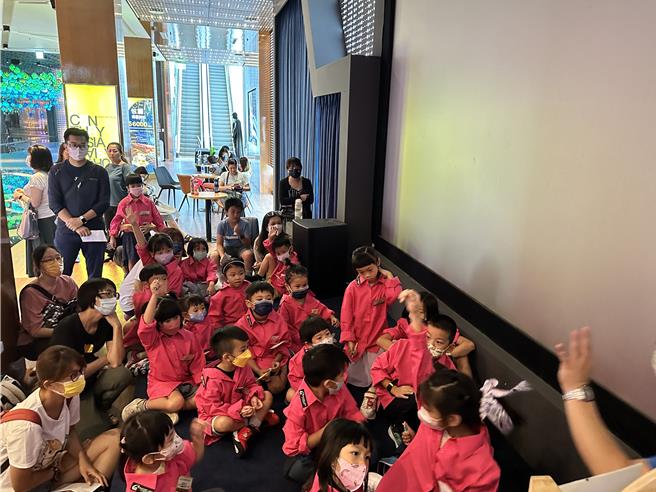 喜乐时代影城将举办「小小配音员夏令营」，并联名日前上映堪称近10年来最强的台湾动画电影《八戒：决战未来》让参加营队的小朋友实境演出。（业者提供）