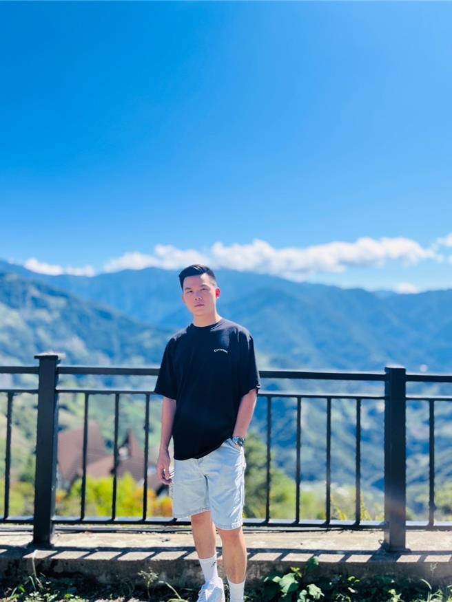 桃园保安警察大队警员刘璨瑄也顺利考上警大。（保大提供／蔡依珍桃园传真）