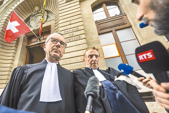 多次霸榜英国首富排行榜的辛杜佳家族，日前有4名家族成员因虐待帮佣，被瑞士法院判处4年到4年半有期徒刑。（美联社）